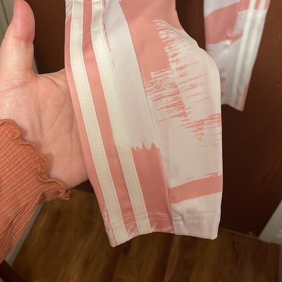 NWT Adidas Designed To Move Graphic High-Waist Tights - Picture 7 of 13